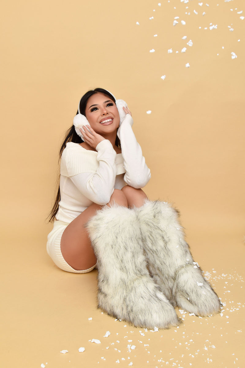 MELANIE-39 Faux Fur Knee-High Snow Boots – Wild Diva