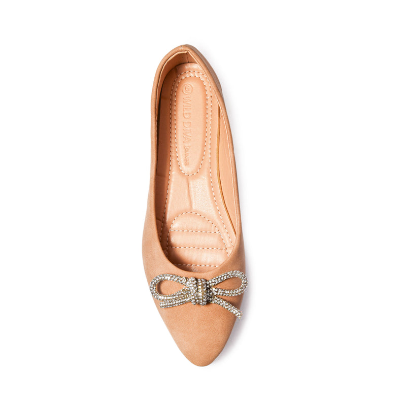 Wild Diva Womens Classic Pointy Toe Faux Leather Rhinestone Bow Flats