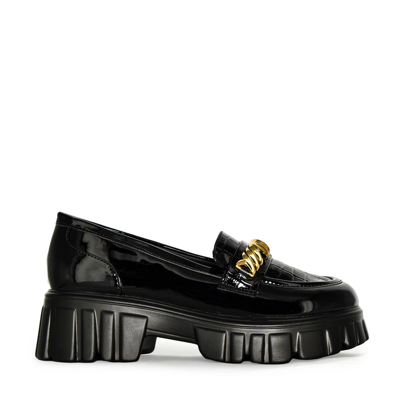 QUEENCE-02 Croco Leather Slip-On Chunky Lugsole Chain Loafer Flats