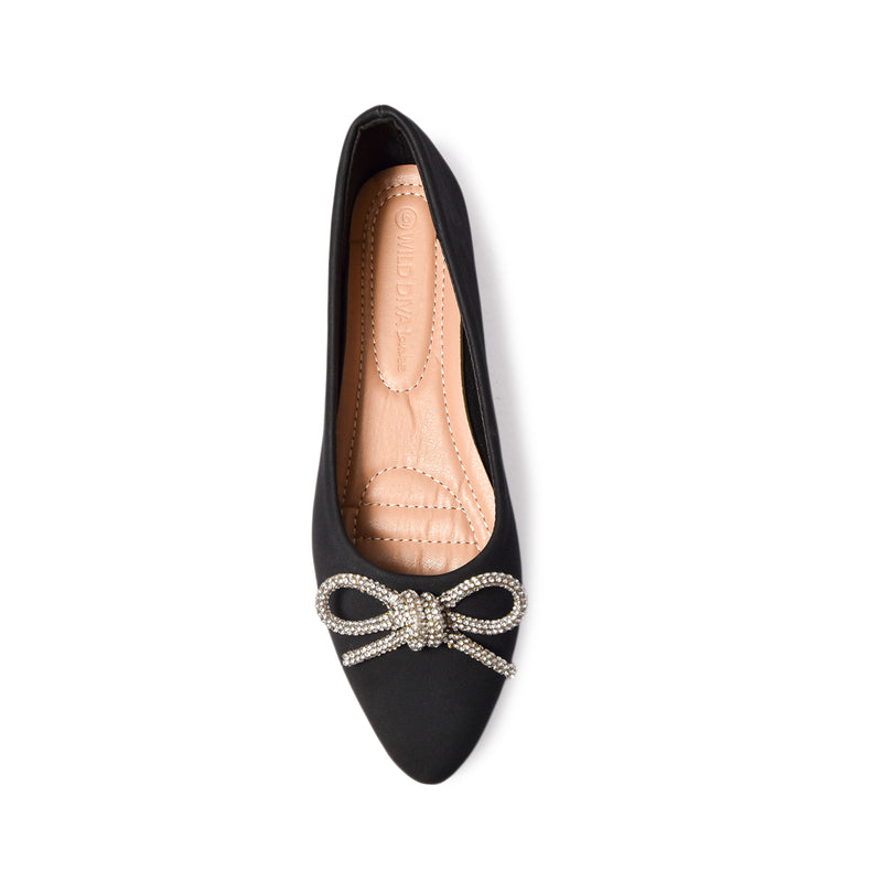 Wild Diva Womens Classic Pointy Toe Faux Leather Rhinestone Bow Flats