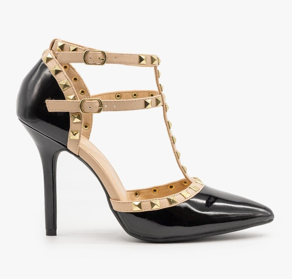 Wild diva best sale lounge studded sandals